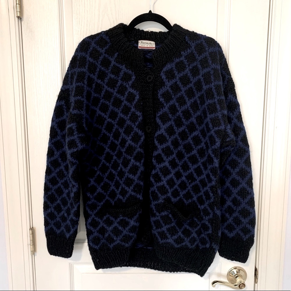Namaste Made in Nepal Wool Button Front Cardigan Sweater Pockets‎ Geometric